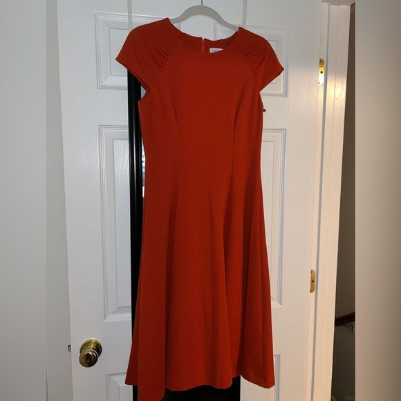 Calvin Klein Size 6 Dress NWT - Picture 1 of 4